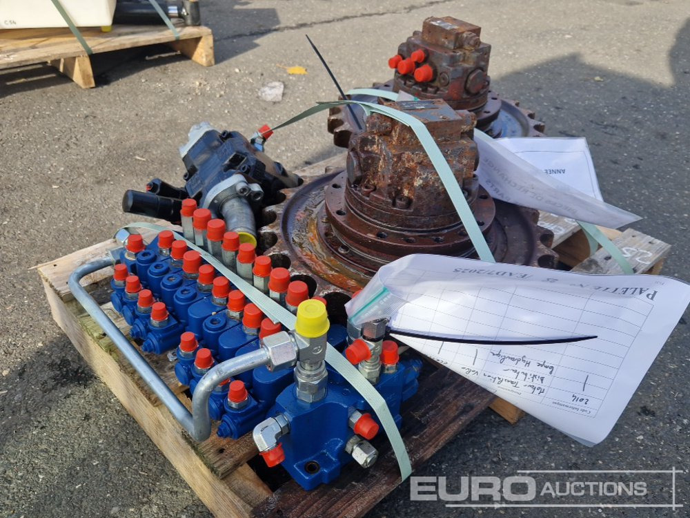 Spare Parts, Final Drive (2 of) Hydraulic Pump, Hydraulic Block to suit Volvo ECR25D - 예비 부속 굴착기 용 : 사진 2 Spare Parts, Final Drive (2 of) Hydraulic Pump, Hydraulic Block to suit Volvo ECR25D - 예비 부속 굴착기 용 : 사진 2