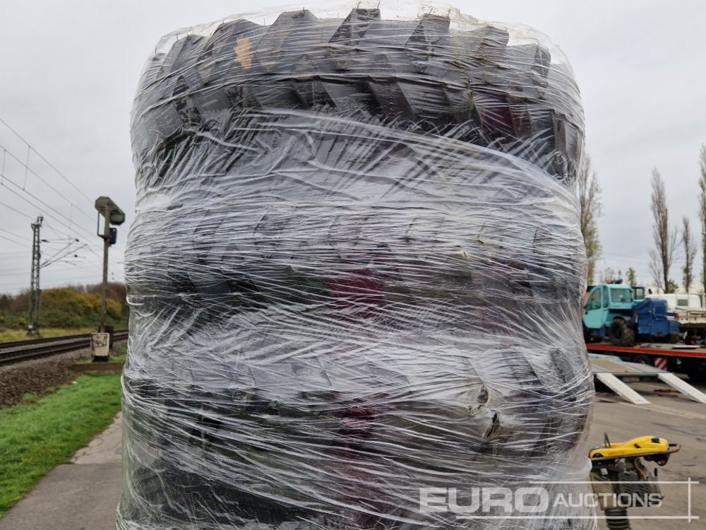 Unused Tyre to suit Wacker Neuson EW100 (4 of) - 타이어 : 사진 2 Unused Tyre to suit Wacker Neuson EW100 (4 of) - 타이어 : 사진 2
