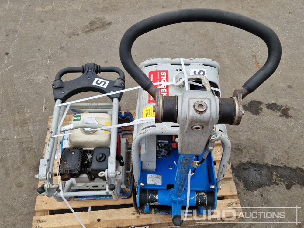 Weber Walk Behind Compaction Plate (2 of) - 진동판 : 사진 5 Weber Walk Behind Compaction Plate (2 of) - 진동판 : 사진 5