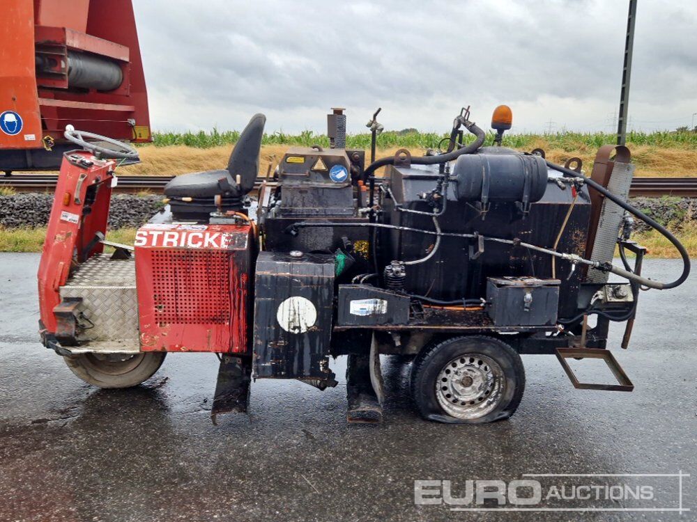 Weiro Ride-On Bitumen Sprayer Machine - 기타 기계 : 사진 2 Weiro Ride-On Bitumen Sprayer Machine - 기타 기계 : 사진 2