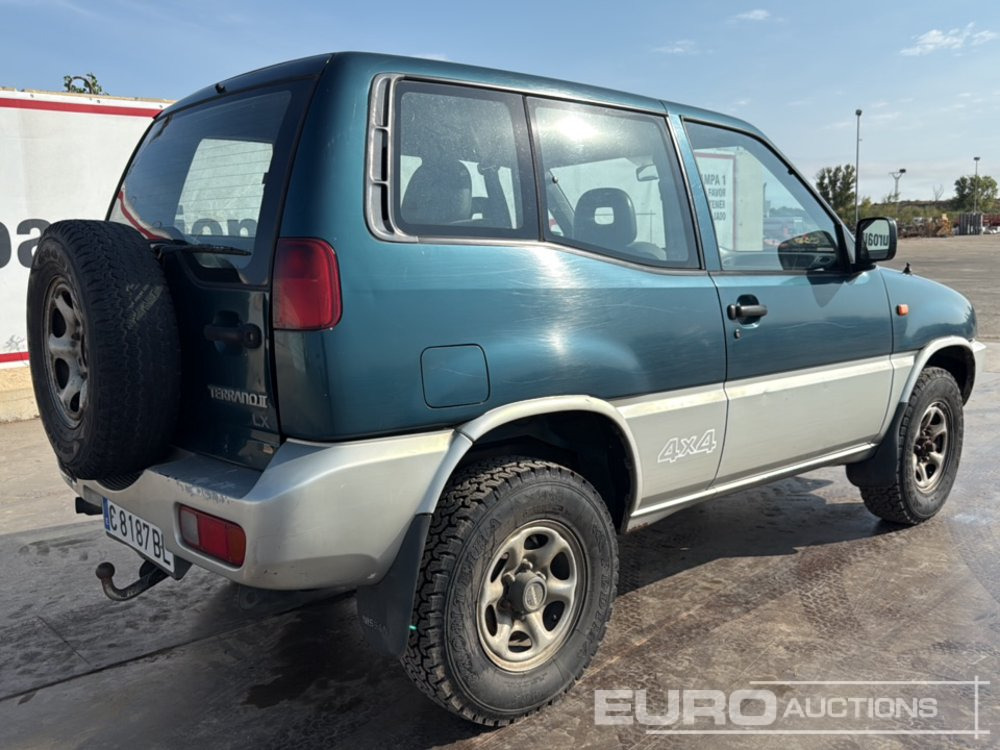 1995 Nissan Terrano II - SUV : 사진 5 1995 Nissan Terrano II - SUV : 사진 5