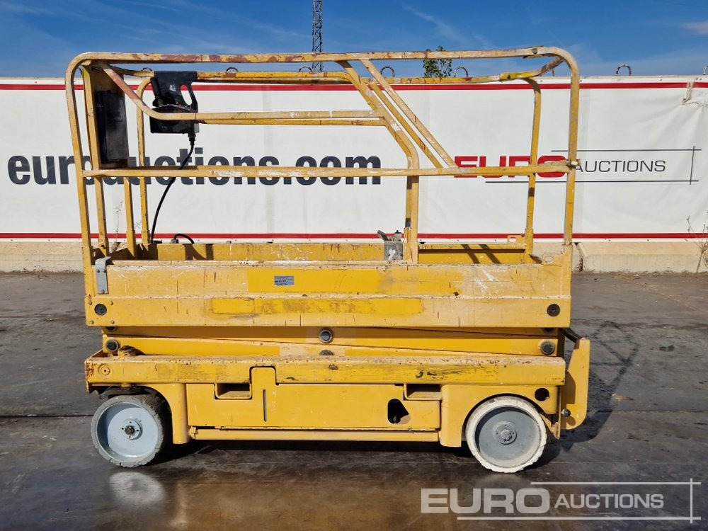 2006 Haulotte Compact 8 - 고가작업 플랫폼 : 사진 2 2006 Haulotte Compact 8 - 고가작업 플랫폼 : 사진 2