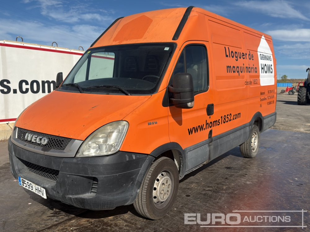 2012 Iveco Daily 35 S14 - 패널 밴 : 사진 1 2012 Iveco Daily 35 S14 - 패널 밴 : 사진 1