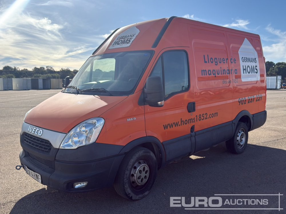 2014 Iveco Daily 35 S13 - 패널 밴 : 사진 1 2014 Iveco Daily 35 S13 - 패널 밴 : 사진 1