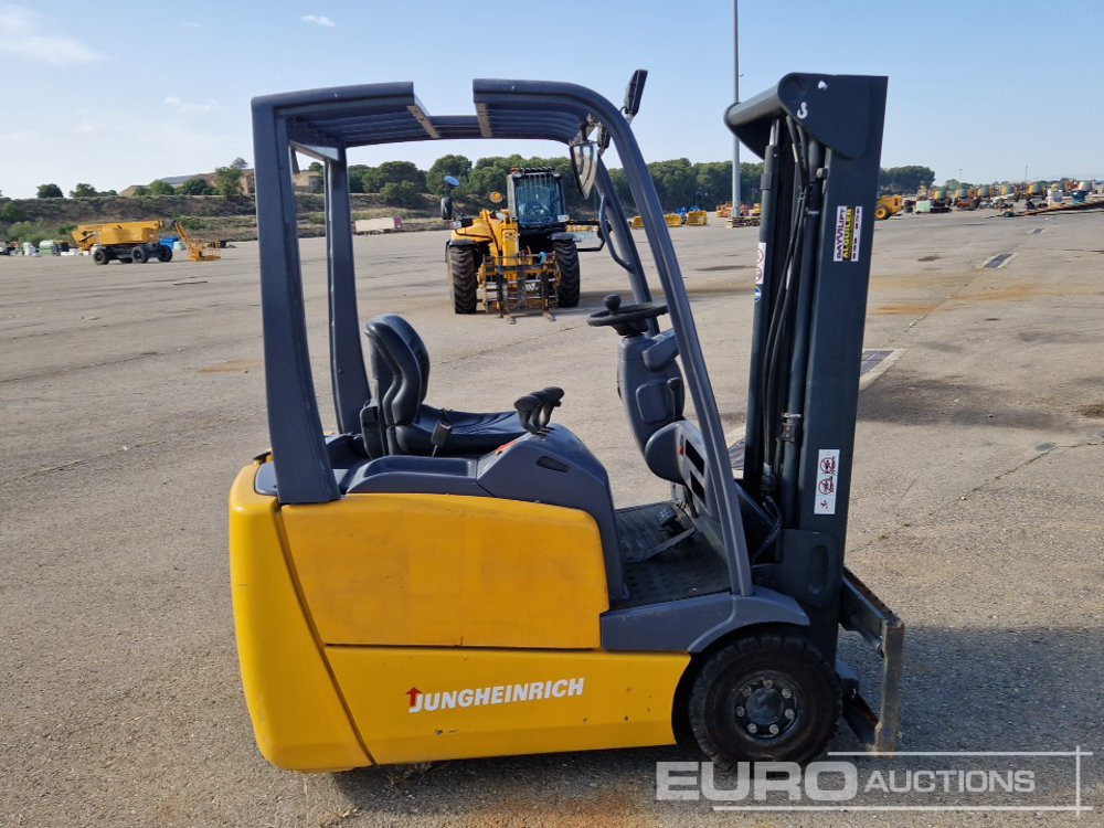 전기 지게차 Jungheinrich EFG-216 : 사진 6