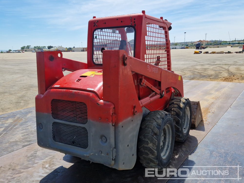 Komatsu SK-714 - 스키드 스티어 로더 : 사진 5 Komatsu SK-714 - 스키드 스티어 로더 : 사진 5