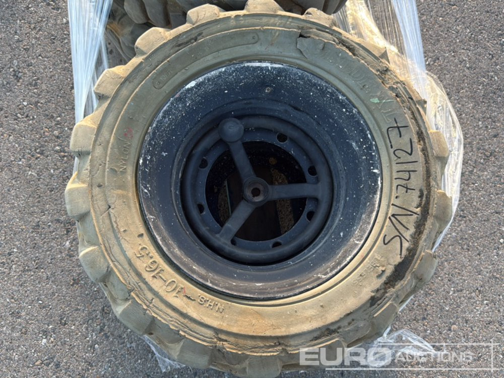 Pallet of 10-16.5 Wheels (4 of) - 타이어 : 사진 5 Pallet of 10-16.5 Wheels (4 of) - 타이어 : 사진 5
