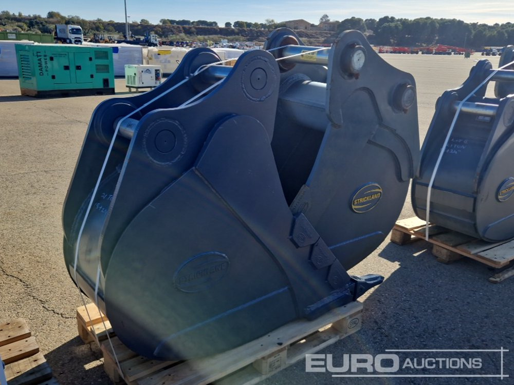 Strickland Set of 21T 18' Digging Bucket (S/N 145756), BT20 24' Digging Bucket (S/N 501669930L) - 버킷 : 사진 4 Strickland Set of 21T 18' Digging Bucket (S/N 145756), BT20 24' Digging Bucket (S/N 501669930L) - 버킷 : 사진 4