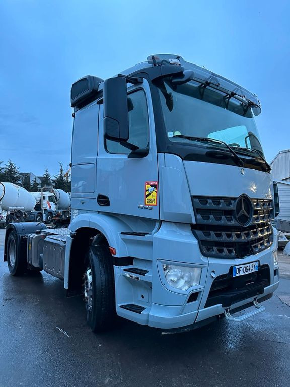 Mercedes-Benz Arocs 1843 - 트랙터 유닛 : 사진 2 Mercedes-Benz Arocs 1843 - 트랙터 유닛 : 사진 2