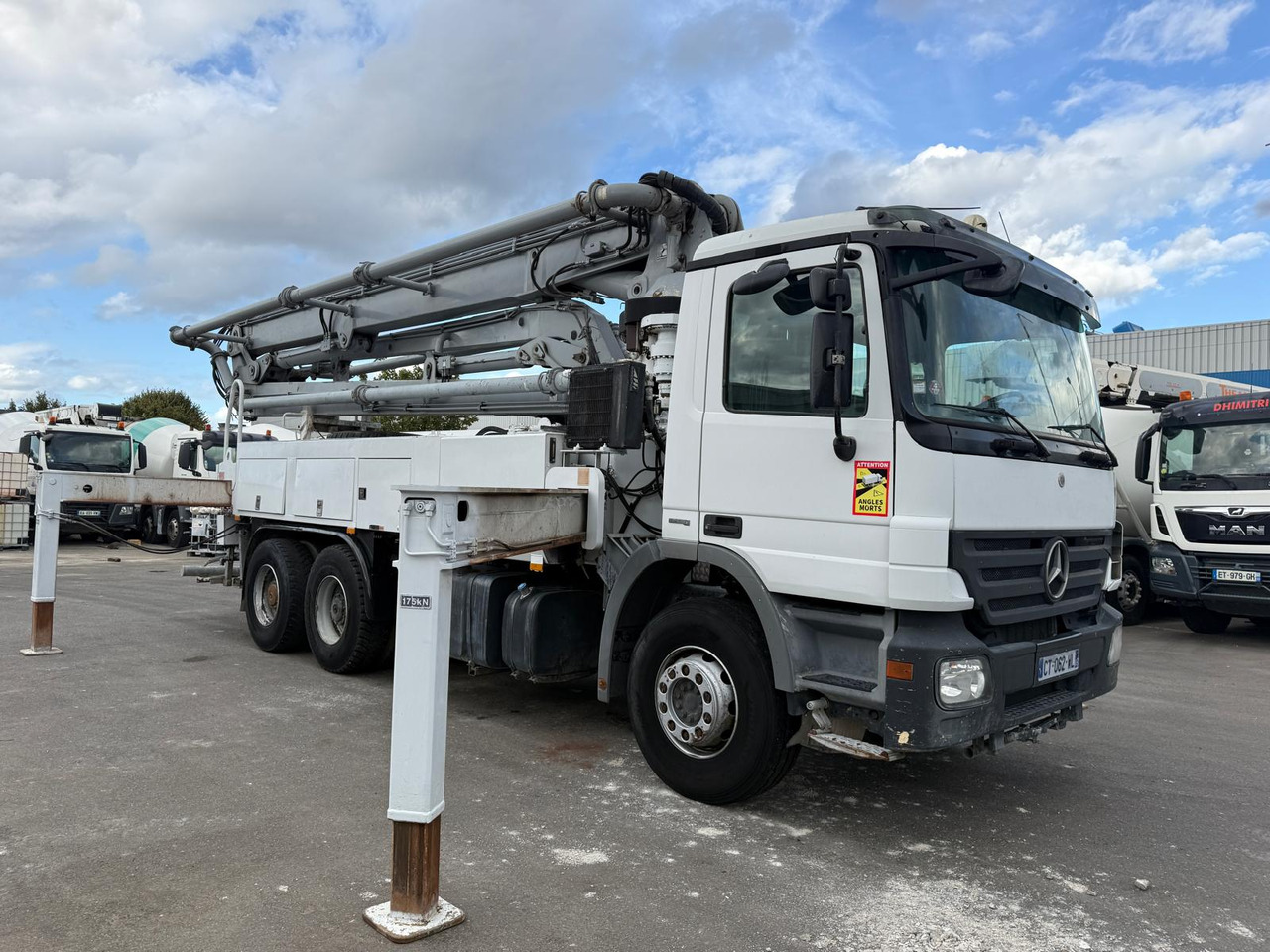 Pompe à béton Schwing 34m avec cabine Mercedes Benz Actros CT-062-WL Année 2008 - 콘크리트 펌프 트럭 : 사진 5 Pompe à béton Schwing 34m avec cabine Mercedes Benz Actros CT-062-WL Année 2008 - 콘크리트 펌프 트럭 : 사진 5
