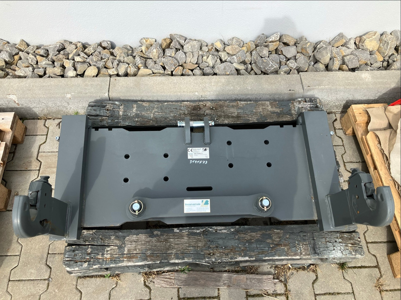 Bressel und Lade Adapterrahmen - 트랙터용 프론트 로더 : 사진 1 Bressel und Lade Adapterrahmen - 트랙터용 프론트 로더 : 사진 1
