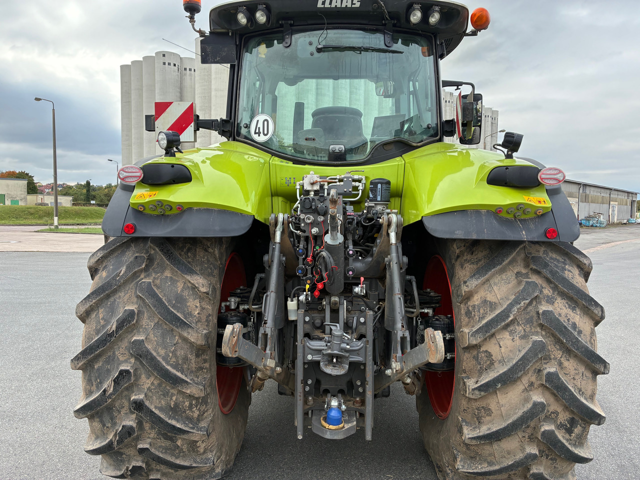 Claas Axion 810 - 장궤형 트랙터 : 사진 5 Claas Axion 810 - 장궤형 트랙터 : 사진 5