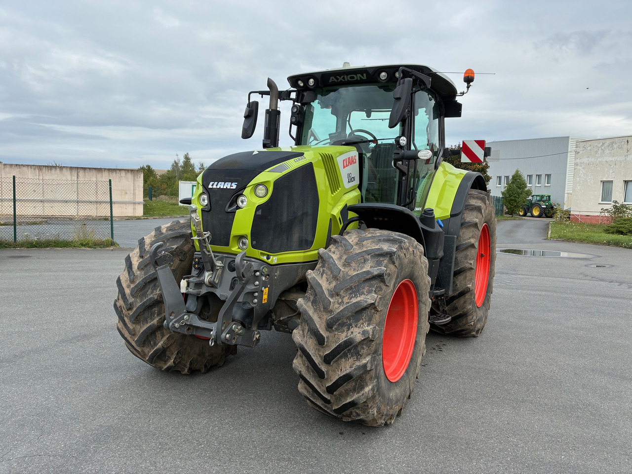 Claas Axion 810 - 장궤형 트랙터 : 사진 1 Claas Axion 810 - 장궤형 트랙터 : 사진 1