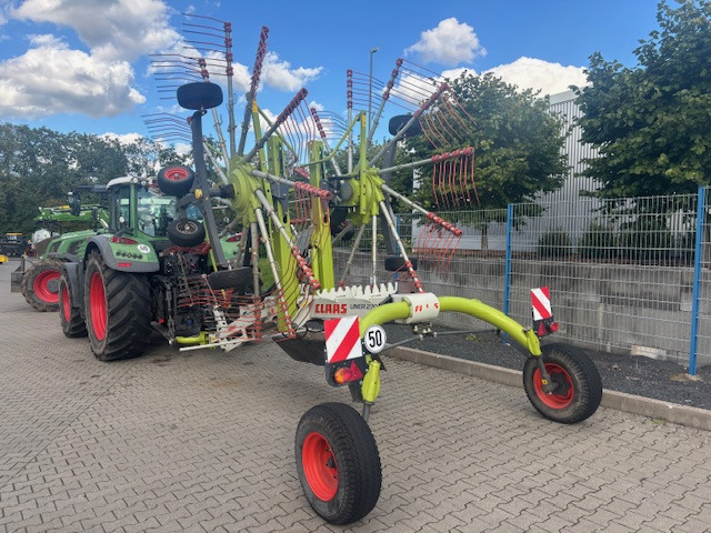Claas Liner 2700 - 반전기/ 레이크 : 사진 2 Claas Liner 2700 - 반전기/ 레이크 : 사진 2