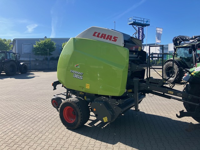 Claas Variant 365 - 건초 및 목초 장비 : 사진 5 Claas Variant 365 - 건초 및 목초 장비 : 사진 5