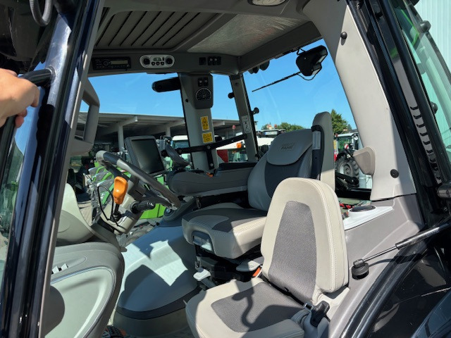 Deutz-Fahr Agrotron 6215 TTV Warrior-RTK - 장궤형 트랙터 : 사진 2 Deutz-Fahr Agrotron 6215 TTV Warrior-RTK - 장궤형 트랙터 : 사진 2