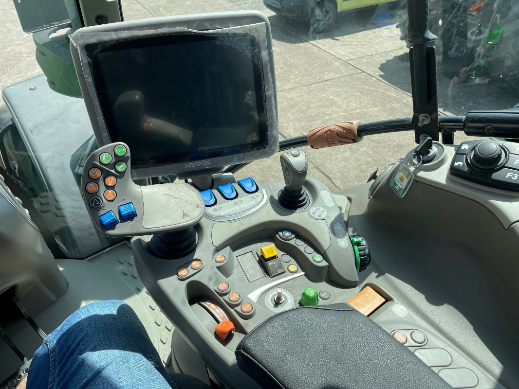 Deutz-Fahr Agrotron 7250 TTV - 장궤형 트랙터 : 사진 4 Deutz-Fahr Agrotron 7250 TTV - 장궤형 트랙터 : 사진 4