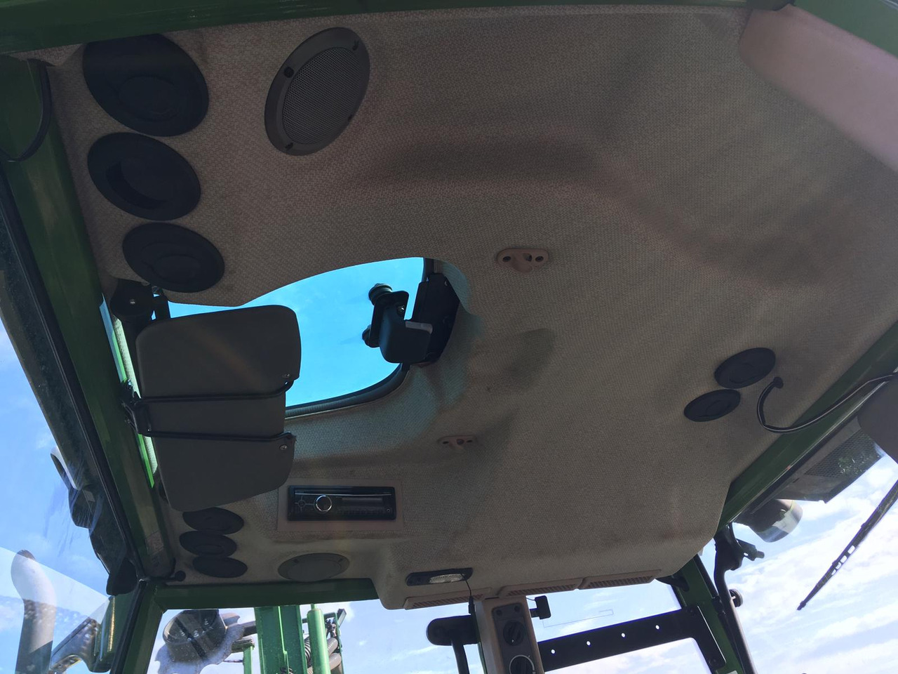 Fendt 211 Vario - 장궤형 트랙터 : 사진 4 Fendt 211 Vario - 장궤형 트랙터 : 사진 4