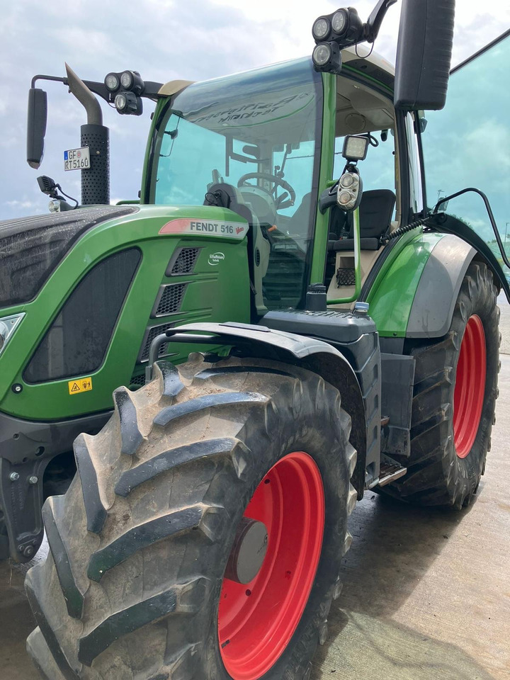 Fendt 516 Vario S4 ProfiPlus - 장궤형 트랙터 : 사진 1 Fendt 516 Vario S4 ProfiPlus - 장궤형 트랙터 : 사진 1