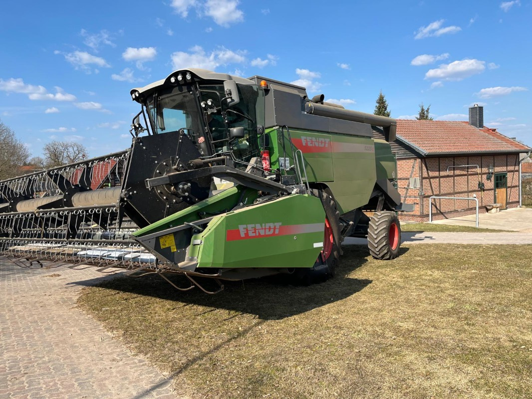 Fendt 5225 E 5,50m PowerFlow Schneidwerk - 목초수확기 : 사진 1 Fendt 5225 E 5,50m PowerFlow Schneidwerk - 목초수확기 : 사진 1