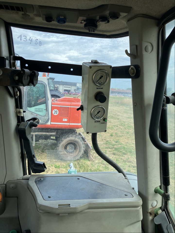 Fendt 718 Com3 Vario TMS - 장궤형 트랙터 : 사진 2 Fendt 718 Com3 Vario TMS - 장궤형 트랙터 : 사진 2