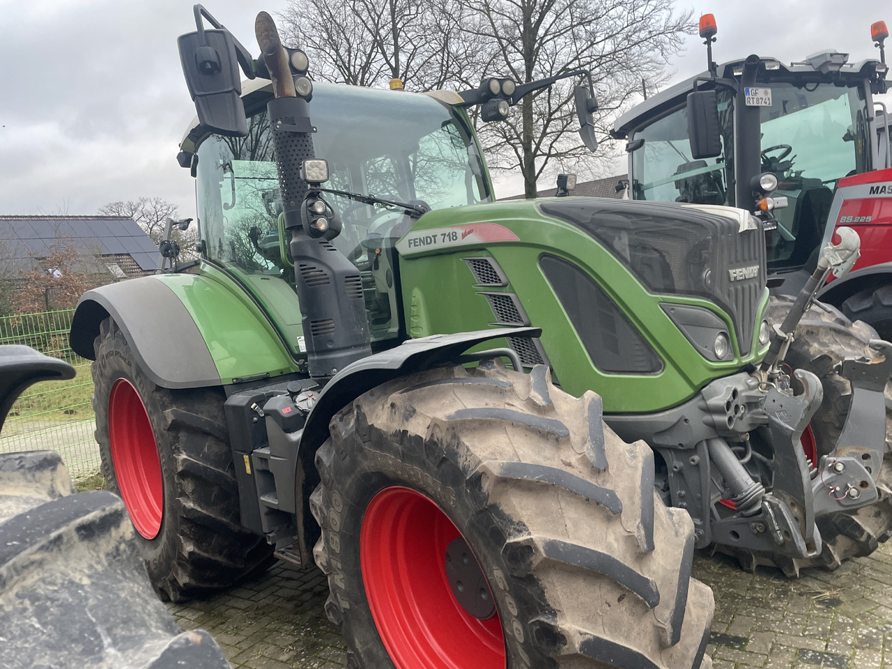 Fendt 718 Power Plus - 장궤형 트랙터 : 사진 1 Fendt 718 Power Plus - 장궤형 트랙터 : 사진 1