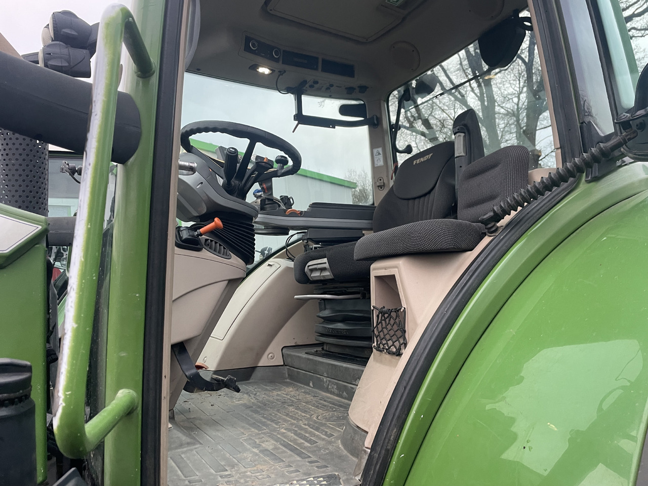 Fendt 718 Power Plus - 장궤형 트랙터 : 사진 5 Fendt 718 Power Plus - 장궤형 트랙터 : 사진 5