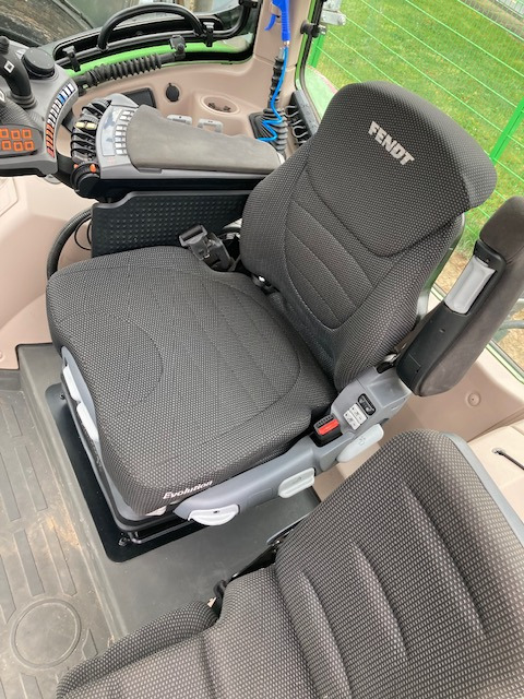 Fendt 718 Vario Gen6 Profi Setting2 - 장궤형 트랙터 : 사진 4 Fendt 718 Vario Gen6 Profi Setting2 - 장궤형 트랙터 : 사진 4