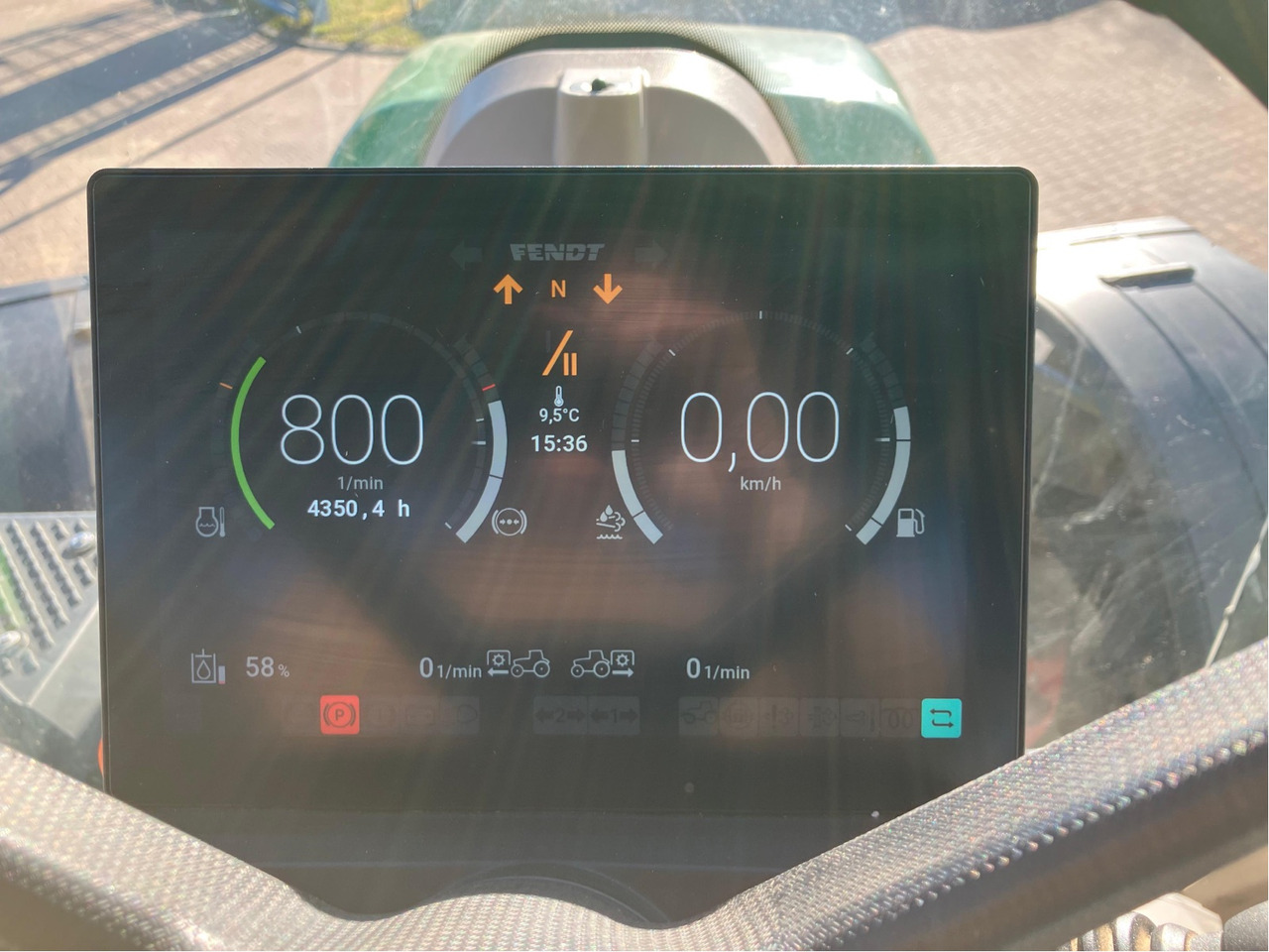 Fendt 718 Vario Gen6 ProfiPlus - 장궤형 트랙터 : 사진 2 Fendt 718 Vario Gen6 ProfiPlus - 장궤형 트랙터 : 사진 2