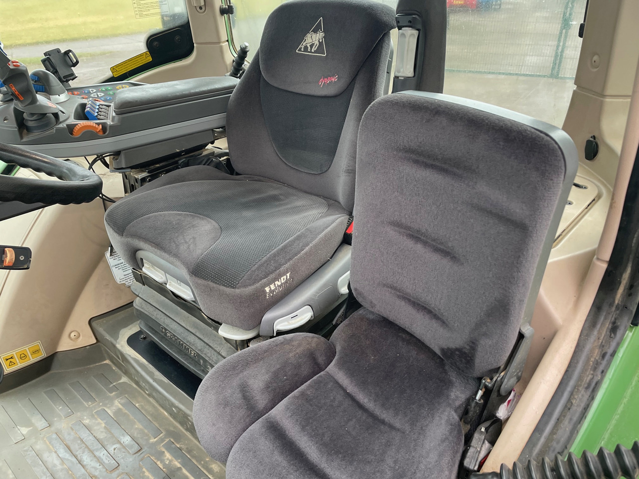 Fendt 718 Vario S4 ProfiPlus - 장궤형 트랙터 : 사진 4 Fendt 718 Vario S4 ProfiPlus - 장궤형 트랙터 : 사진 4