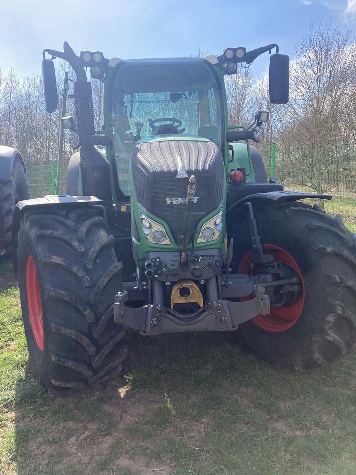 Fendt 720 Vario S4 ProfiPlus - 장궤형 트랙터 : 사진 4 Fendt 720 Vario S4 ProfiPlus - 장궤형 트랙터 : 사진 4