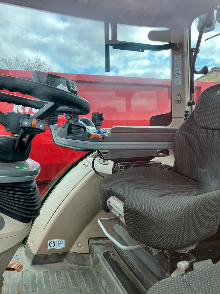 Fendt 720 Vario S4 Profi - 장궤형 트랙터 : 사진 4 Fendt 720 Vario S4 Profi - 장궤형 트랙터 : 사진 4