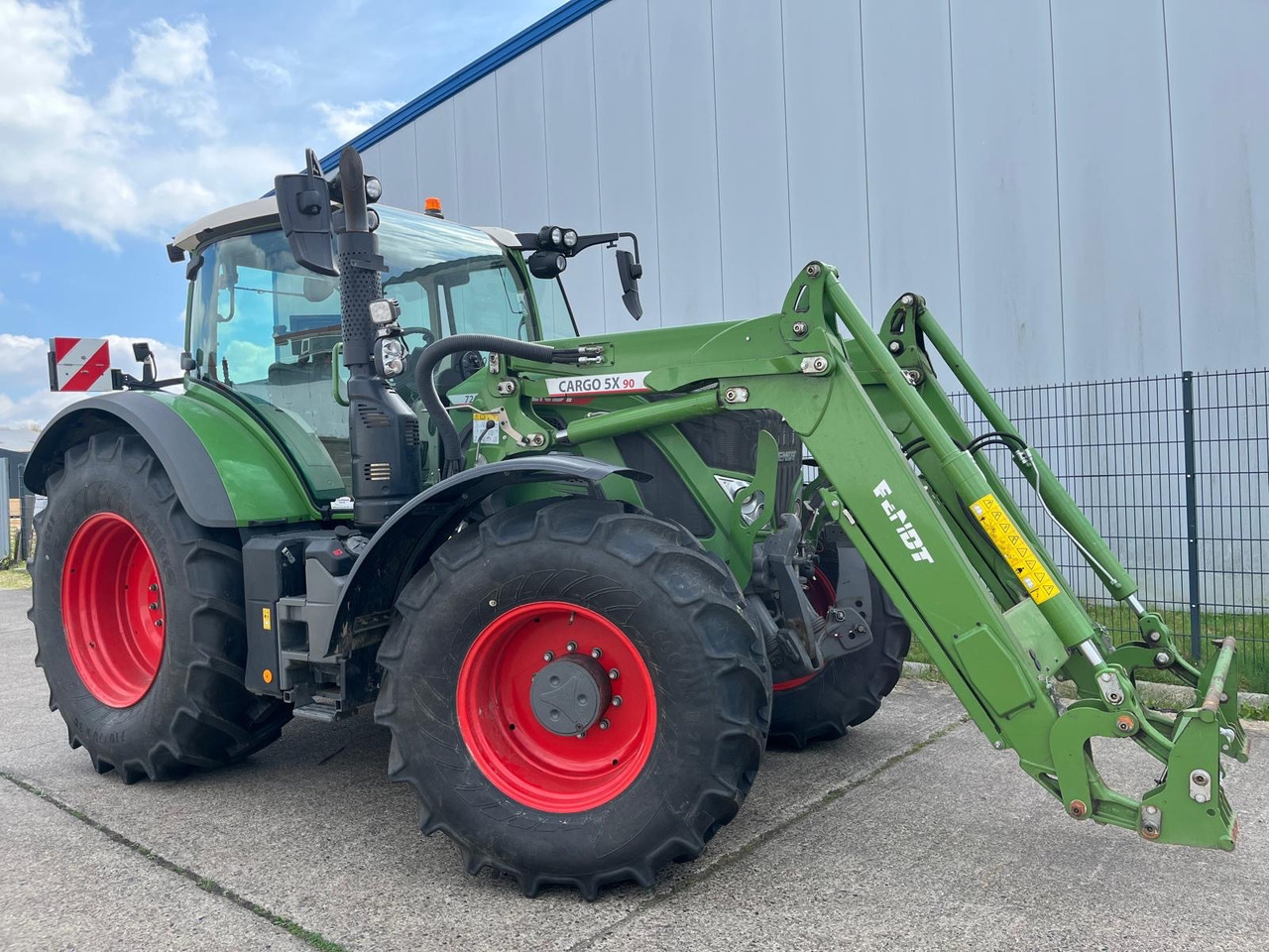 Fendt 724 Vario Gen6 ProfiPlus - 장궤형 트랙터 : 사진 4 Fendt 724 Vario Gen6 ProfiPlus - 장궤형 트랙터 : 사진 4