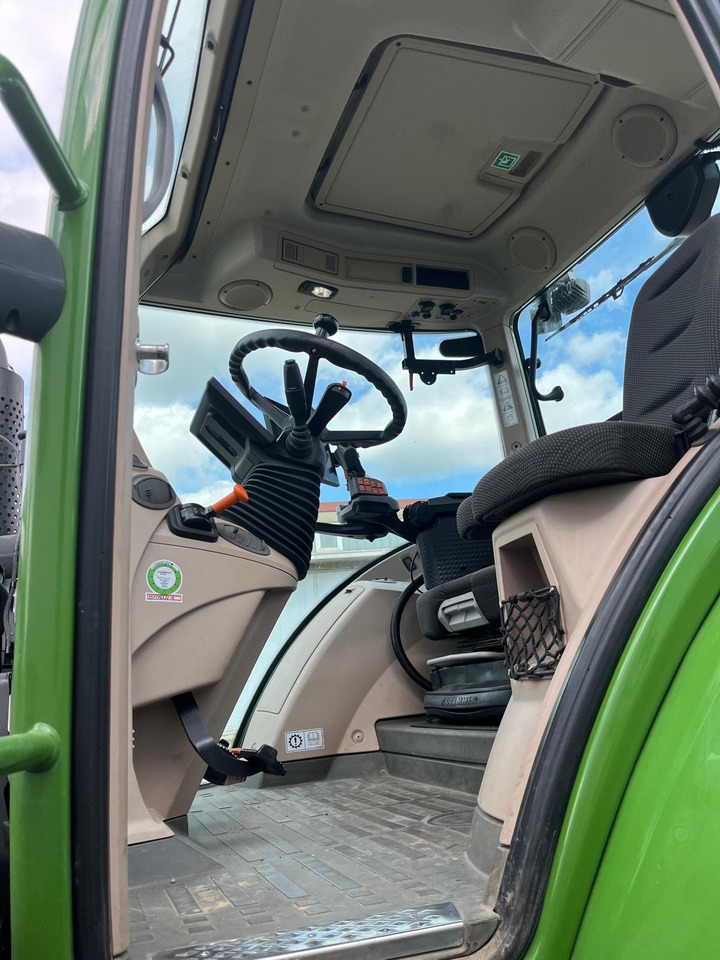 Fendt 724 Vario Gen6 ProfiPlus - 장궤형 트랙터 : 사진 5 Fendt 724 Vario Gen6 ProfiPlus - 장궤형 트랙터 : 사진 5