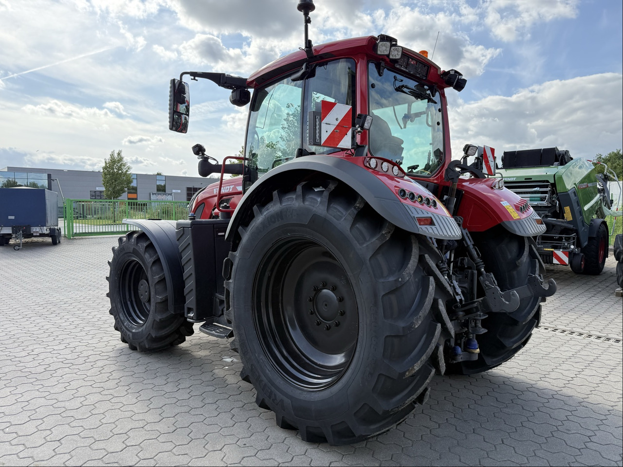 Fendt 724 Vario Gen6 ProfiPlus - 장궤형 트랙터 : 사진 4 Fendt 724 Vario Gen6 ProfiPlus - 장궤형 트랙터 : 사진 4