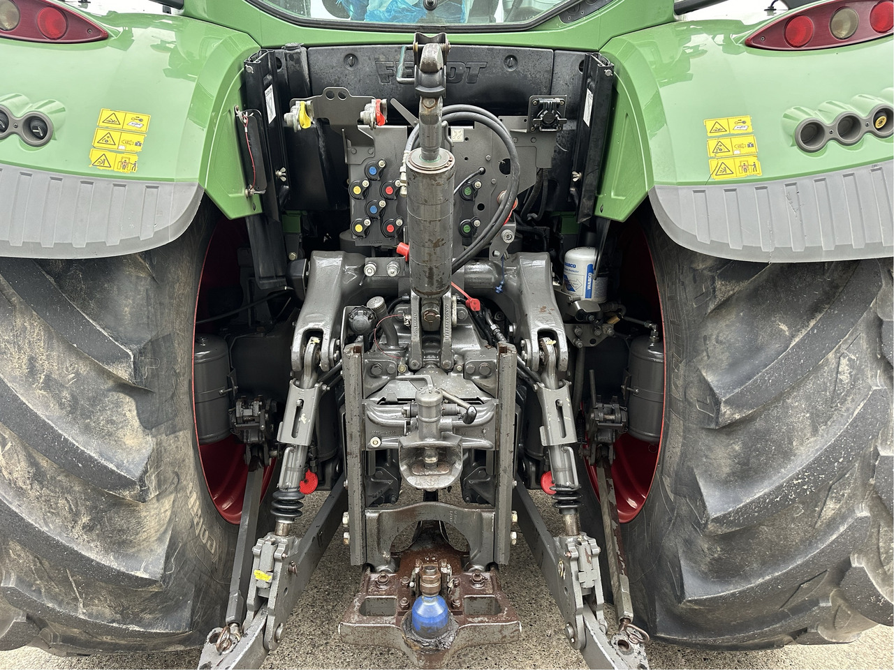 Fendt 724 Vario S4 Profi Plus - 장궤형 트랙터 : 사진 5 Fendt 724 Vario S4 Profi Plus - 장궤형 트랙터 : 사진 5