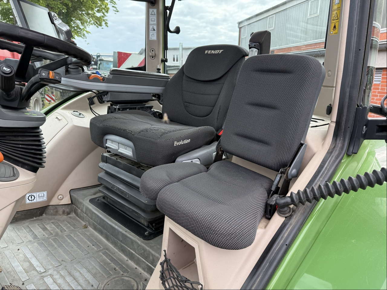 Fendt 724 Vario S4 ProfiPlus - 장궤형 트랙터 : 사진 1 Fendt 724 Vario S4 ProfiPlus - 장궤형 트랙터 : 사진 1