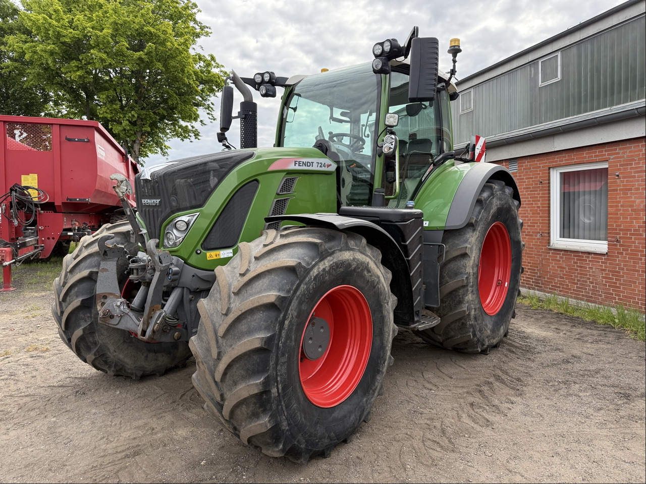 Fendt 724 Vario S4 ProfiPlus - 장궤형 트랙터 : 사진 4 Fendt 724 Vario S4 ProfiPlus - 장궤형 트랙터 : 사진 4