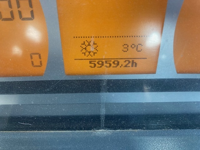 Fendt 724 Vario S4 Profi - 장궤형 트랙터 : 사진 2 Fendt 724 Vario S4 Profi - 장궤형 트랙터 : 사진 2