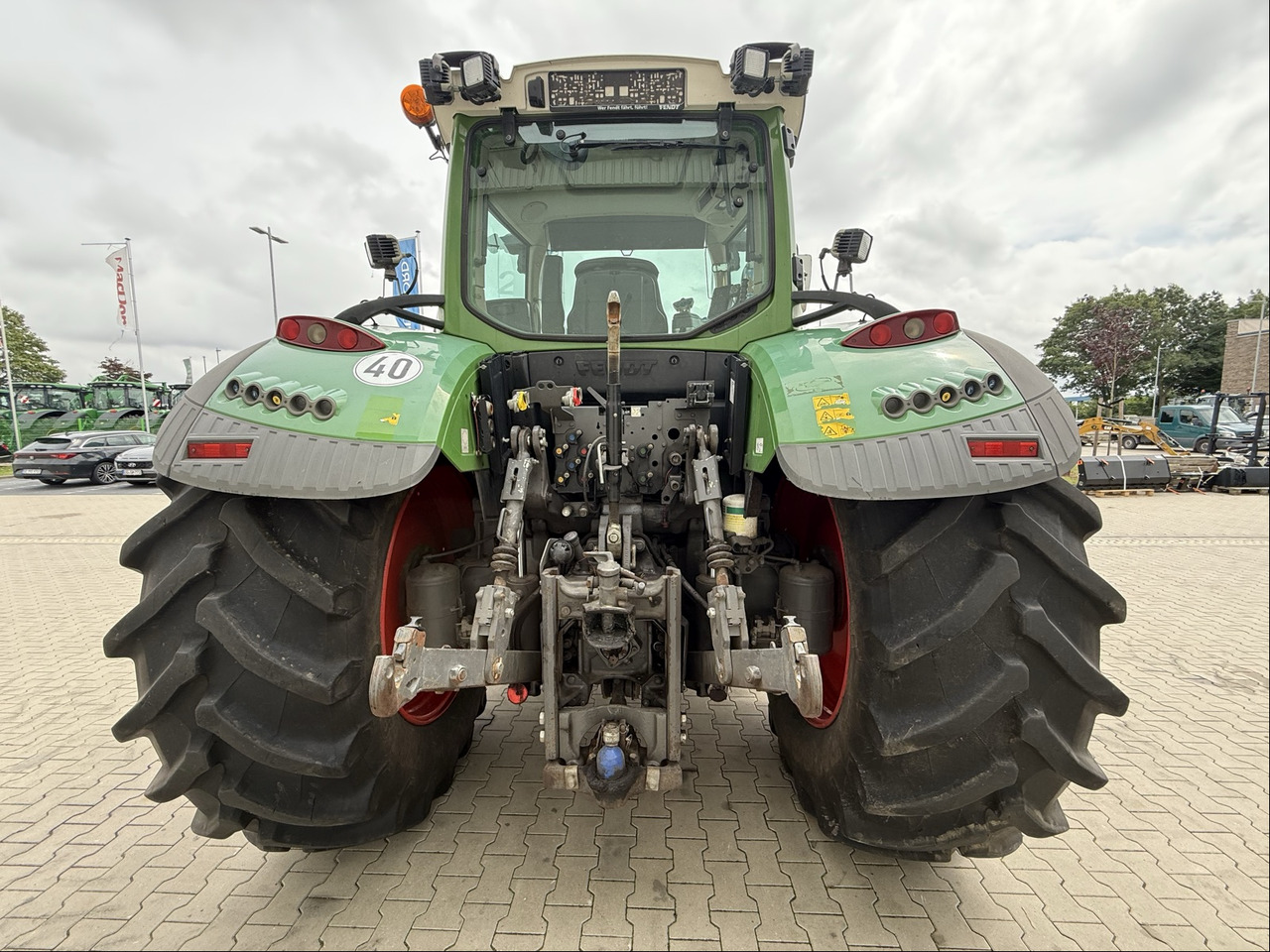 Fendt 724 Vario S4 Profi - 장궤형 트랙터 : 사진 4 Fendt 724 Vario S4 Profi - 장궤형 트랙터 : 사진 4
