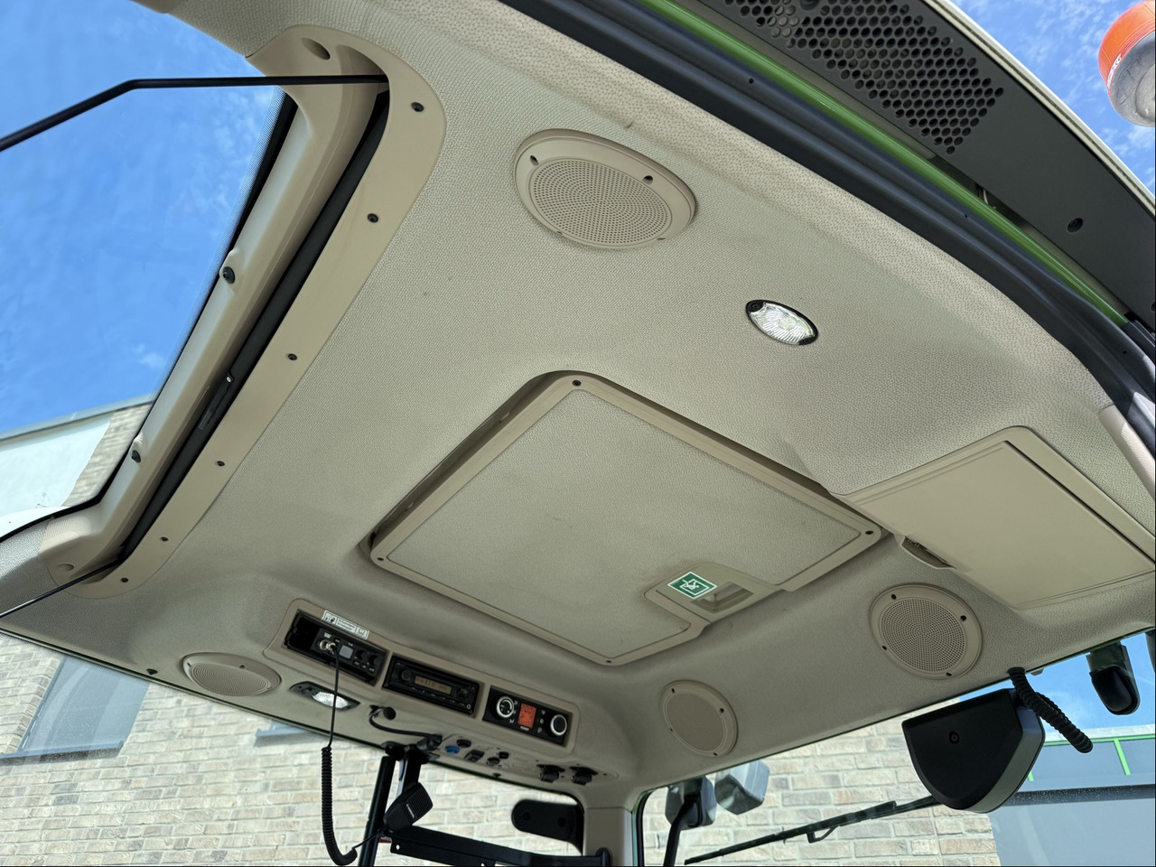 Fendt 724 Vario S4 - 장궤형 트랙터 : 사진 3 Fendt 724 Vario S4 - 장궤형 트랙터 : 사진 3
