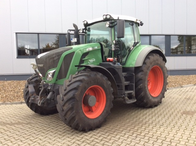 Fendt 824 Vario S4 Profi - 장궤형 트랙터 : 사진 1 Fendt 824 Vario S4 Profi - 장궤형 트랙터 : 사진 1