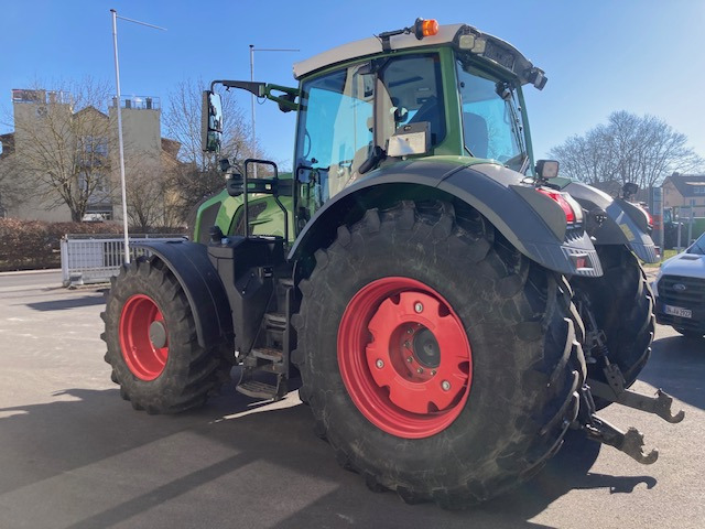 장궤형 트랙터 Fendt 826 Vario S4 Profi : 사진 12