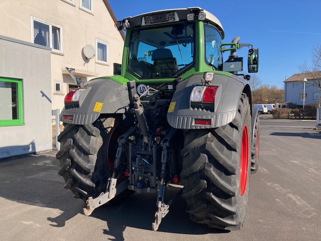 장궤형 트랙터 Fendt 826 Vario S4 Profi : 사진 11