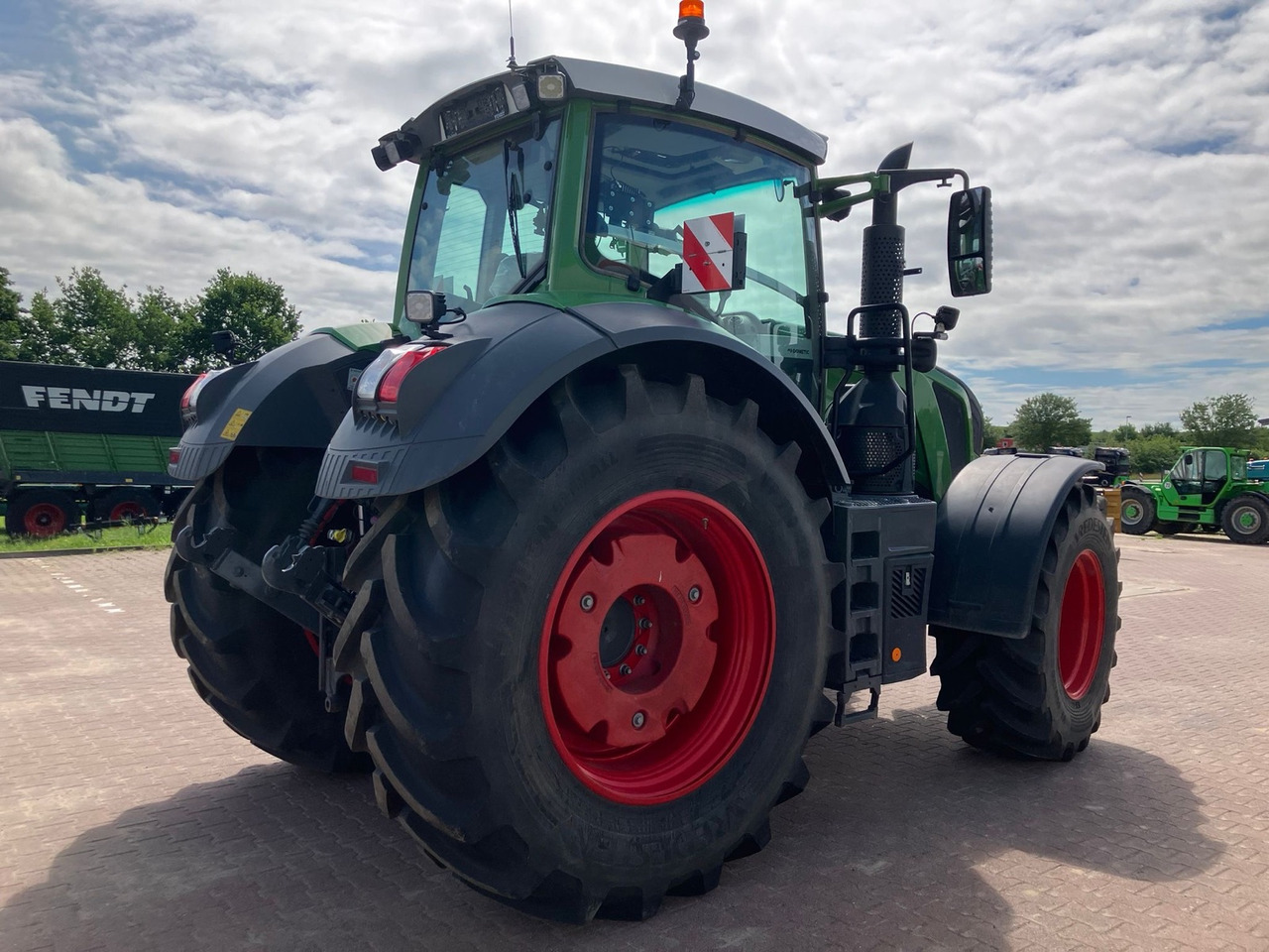 Fendt 828 Vario S4 Profi Plus - 장궤형 트랙터 : 사진 5 Fendt 828 Vario S4 Profi Plus - 장궤형 트랙터 : 사진 5