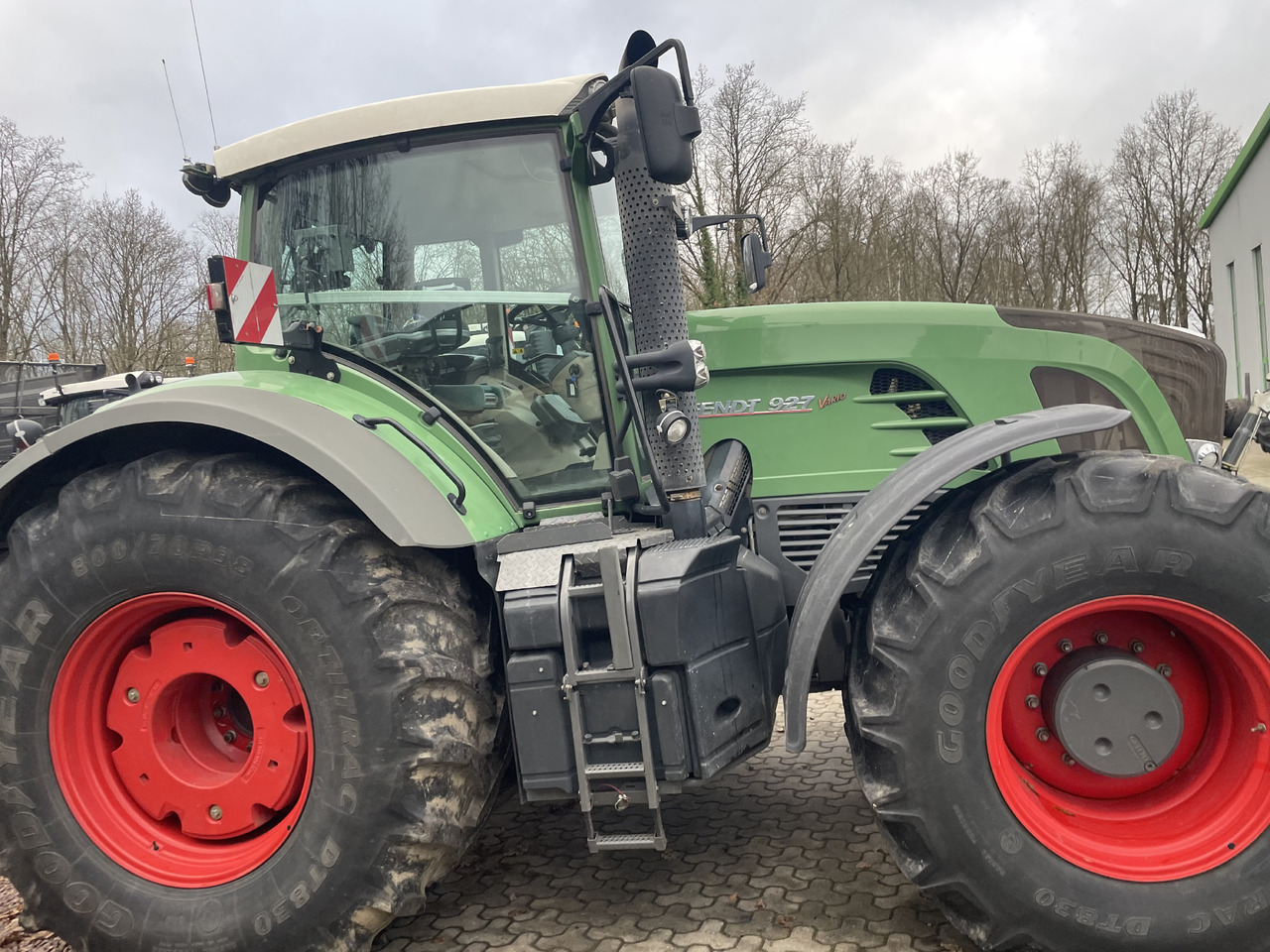 Fendt 927 Vario - 장궤형 트랙터 : 사진 3 Fendt 927 Vario - 장궤형 트랙터 : 사진 3