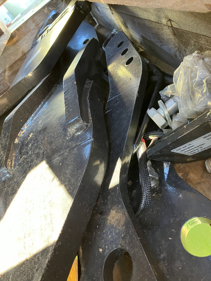 Fendt Frontlader - Anbauteile - 트랙터용 프론트 로더 : 사진 2 Fendt Frontlader - Anbauteile - 트랙터용 프론트 로더 : 사진 2