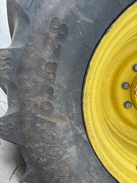 John Deere 6210 R - 장궤형 트랙터 : 사진 4 John Deere 6210 R - 장궤형 트랙터 : 사진 4