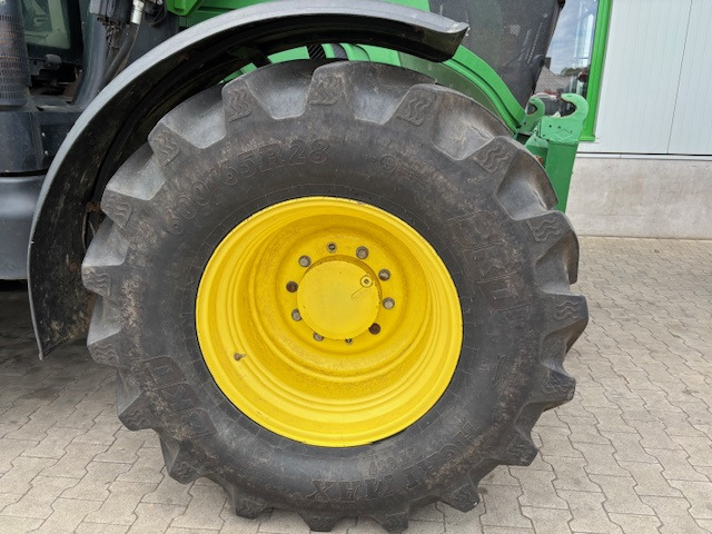 John Deere 6210 R - 장궤형 트랙터 : 사진 3 John Deere 6210 R - 장궤형 트랙터 : 사진 3