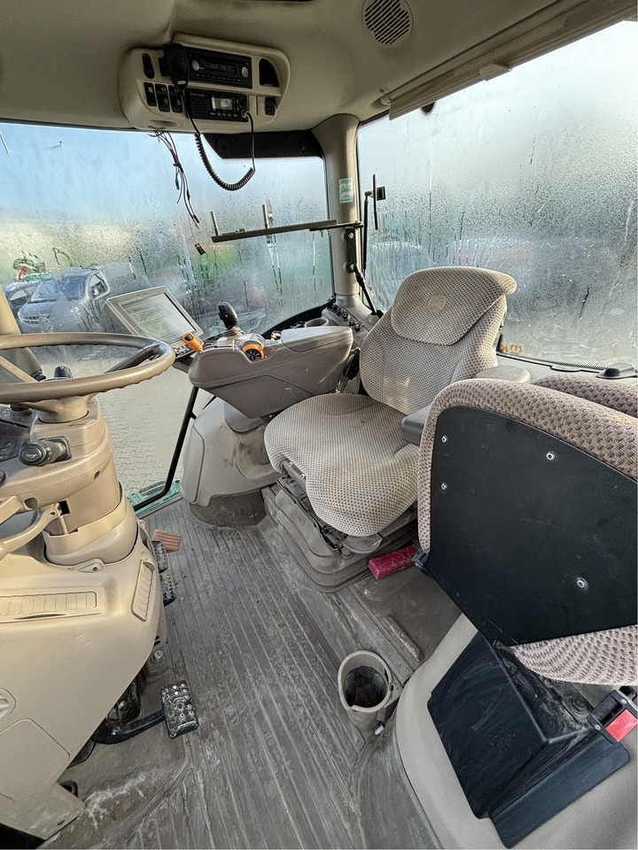 John Deere 6215R - 장궤형 트랙터 : 사진 4 John Deere 6215R - 장궤형 트랙터 : 사진 4